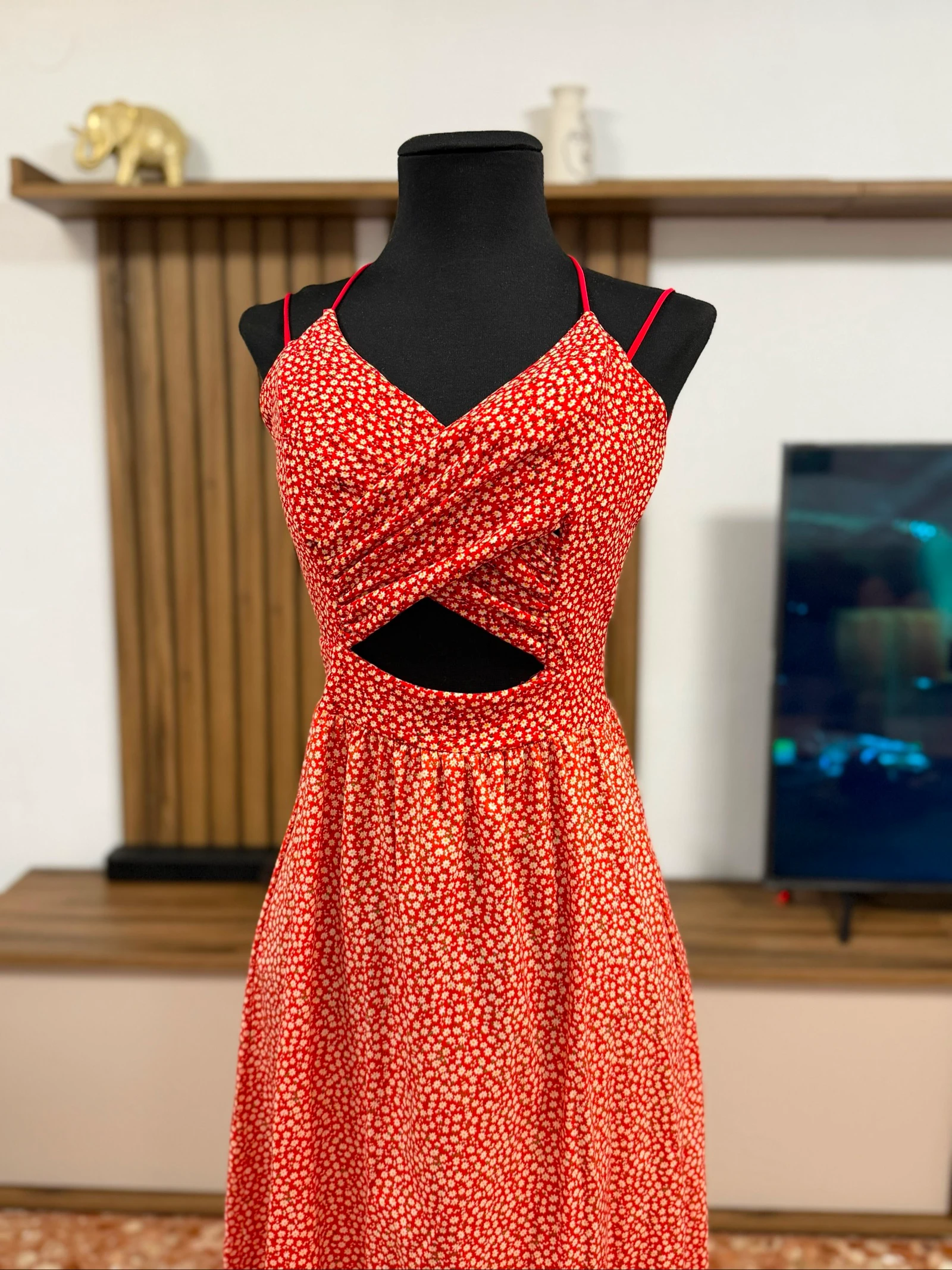 Red printed maxi dress with an opening – photo 5